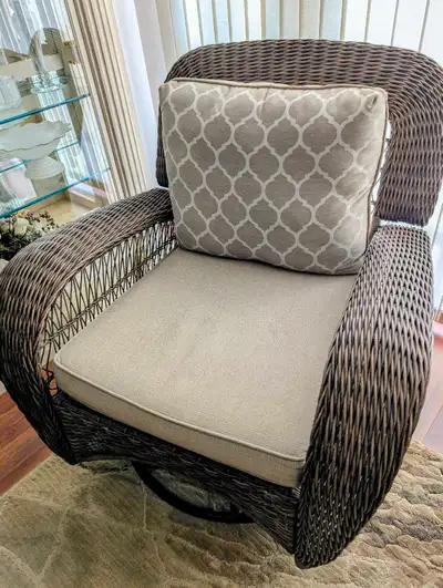 Hampton Bay all weather Wicker Swivel Lounge w/ cover, View more