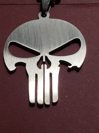 Collier Punisher Inoxydable Métal Tête Mort Logo Pendentif Skull