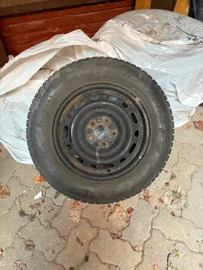 I'm selling a set of used Pirelli W-Ice Zero Tires (on steel rims). I had these previously on a 2016...