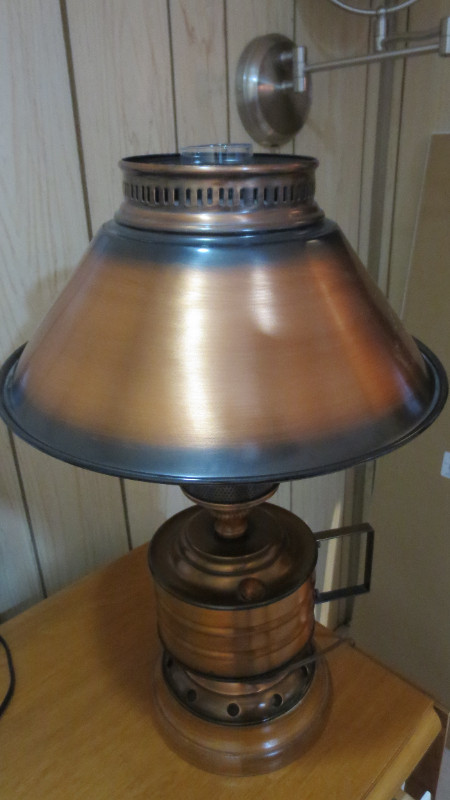 Lampe de table in Indoor Lighting & Fans in Saint-Jean-sur-Richelieu