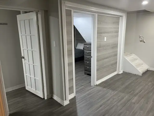 brampton full 3 beds basement in Room Rentals & Roommates in Mississauga / Peel Region - Image 8