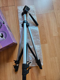 Aluminum light weight Tripod stand for Camera