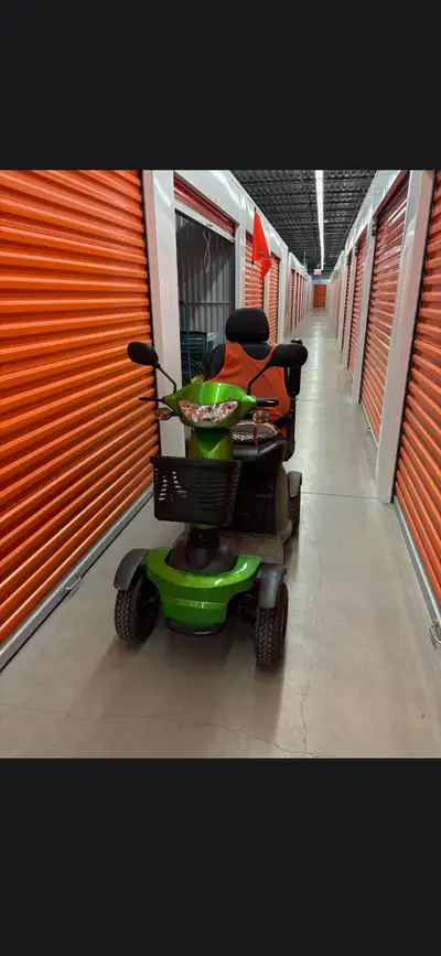 Neuf 300km premier arriver premier servi