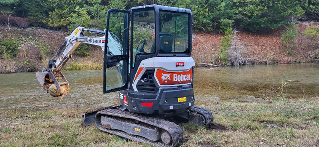 E26 Bobcat Mini Excavator - LIGHTLY USED! in Heavy Equipment in Barrie - Image 2