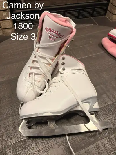 Figure Skates, Size 3, View more