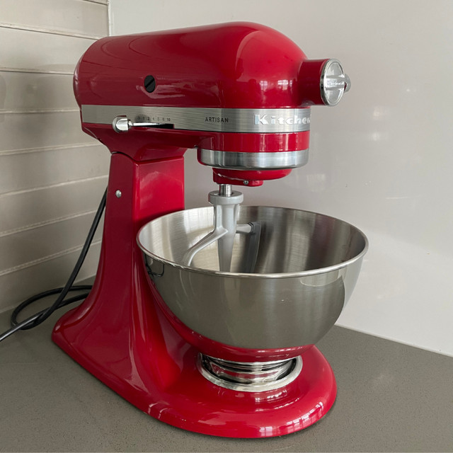 KitchenAid Artisan® Series 5 Stand Mixer with Attachments in Processors, Blenders & Juicers in Burnaby/New Westminster