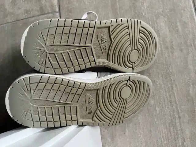 Nike Sneakers in Women's - Shoes in Bedford - Image 8