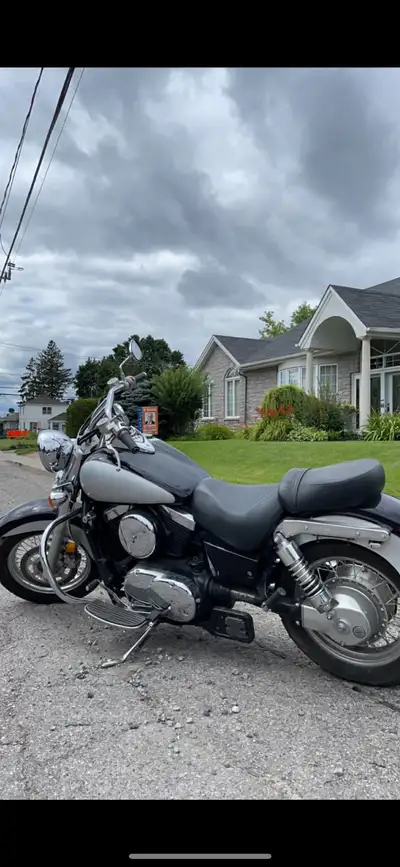 Vehicle: 2006 Kawasaki Vulcan 1500 Classic - ( Low Kilometers (18,211 km) Mileage: 18,211 km Mainten...
