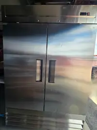 True 55" Solid 2-Door Reach-In Refrigerato ( check description)