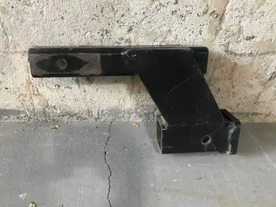 Roadmaster 6" drop hitch 2" receiver https://www.roadmasterinc.com/hi-low-hitches-6-000-lb/