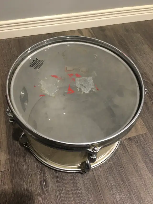 4 piece 1970's Gretsch drums for sale in Drums & Percussion in St. Catharines - Image 6