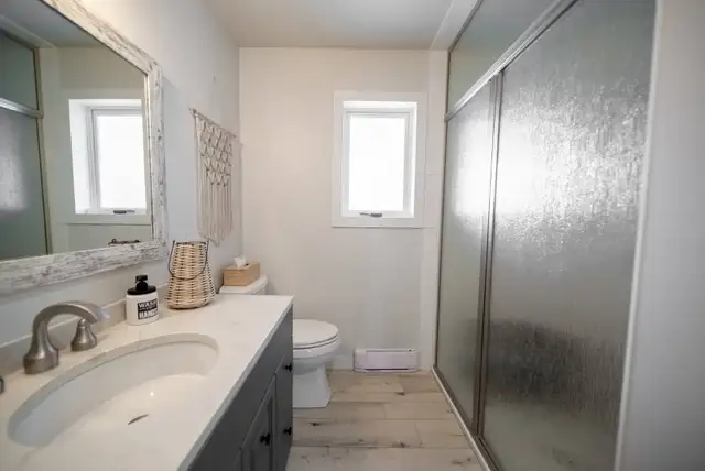 House for Sale - Koocanusa Lake, East Kootenay, B.C. in Houses for Sale in Cranbrook - Image 13