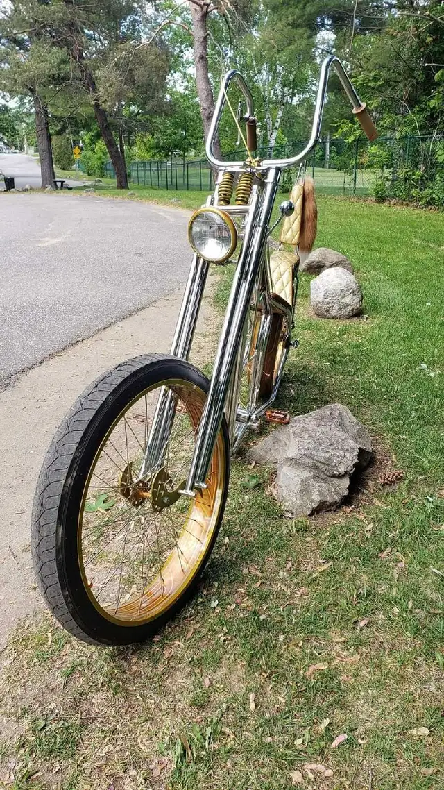 Custom one of a Kind collectable Chopper in Cruiser, Commuter & Hybrid in Laurentides - Image 6