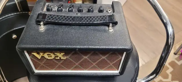 vox mini superbeetle in Amps & Pedals in City of Toronto - Image 5