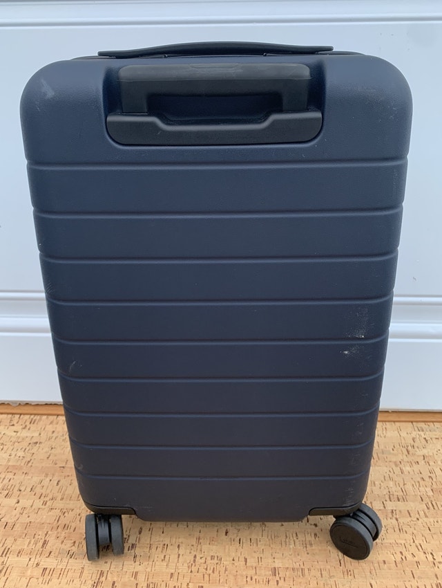 Preowned Away CarryOn Flex Luggage Hard case suitcase Other St