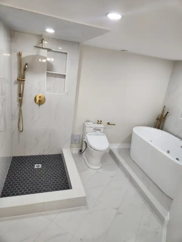 Bathroom, kitchen, basement renovations in Renovations, General Contracting & Handyman in City of Toronto - Image 2