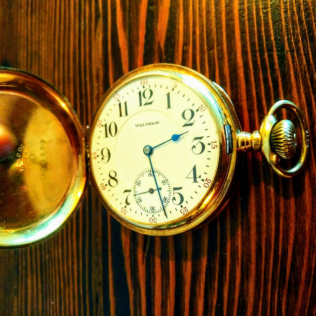 Solid 14k Gold 21 Jewel Waltham Antique Pocket Watch in Jewellery & Watches in City of Toronto
