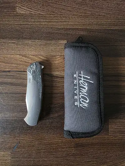 I'm selling my Herman Mantis in M398. The knife is in immaculate condition, still has razor sharp fa...