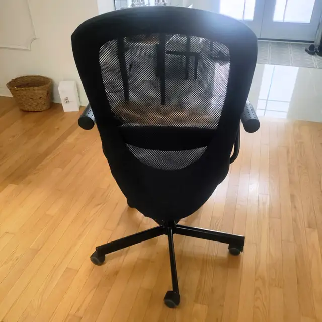 Ergonomic Office Chair in Chairs & Recliners in Markham / York Region - Image 5