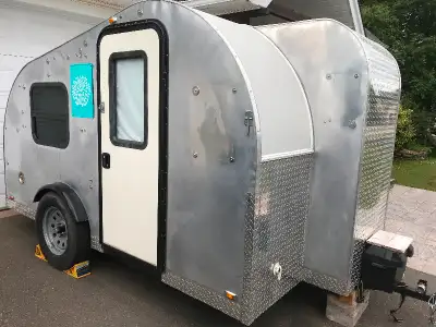 Custom-built Camper. **BRAND NEW ROOF, along with all new plywood under the new roof (rubber membran...