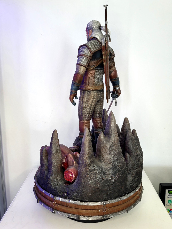 Statue Figurine Diorama Geralt The Witcher resine custom made - dans Art et objets de collection  à Laval/Rive Nord - Image 3