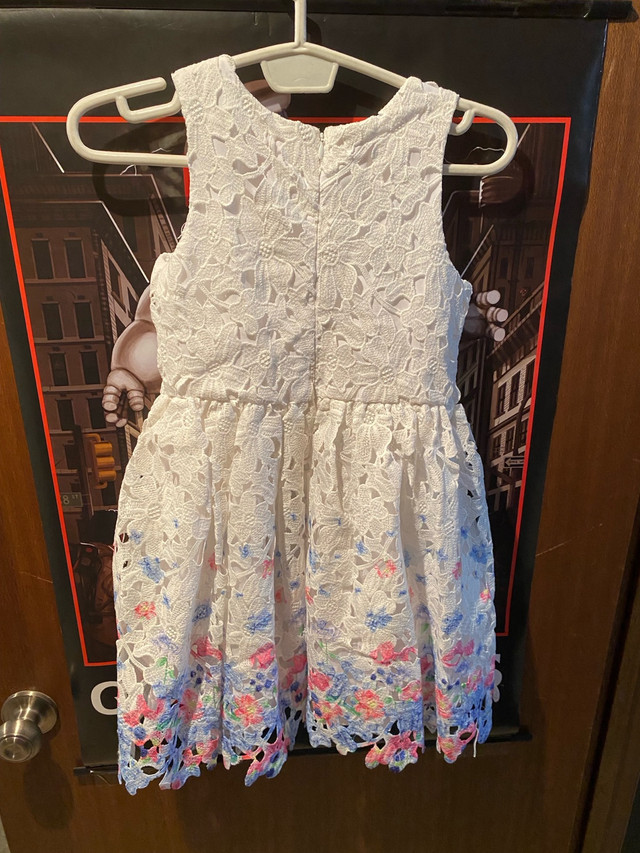 Girls dres Size 7/8 in Kids & Youth in St. Albert - Image 2