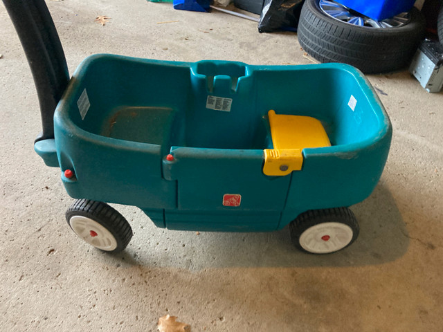 STEP 2 CHILDRENS WAGON 2 SEATS in Arts & Collectibles in Mississauga / Peel Region - Image 2