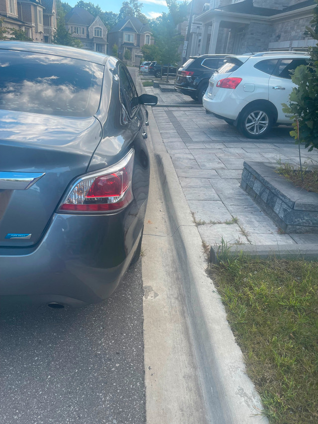 2015 Nissan Altima for sale in Cars & Trucks in Oshawa / Durham Region - Image 4