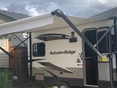 Includes trailer winter cover and stabilizer hitch 2018 Starcraft Autumn-Ridge 17RD (17 ft) Ultra-li...