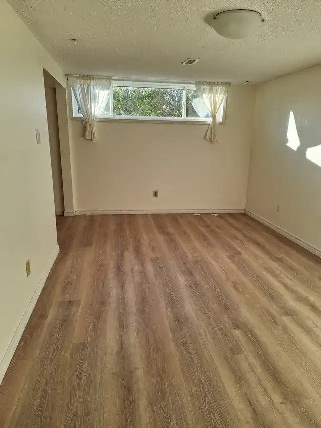 Entire Basement For Rent Feb 1, 2026/Sep. Entrance/ Scarborough