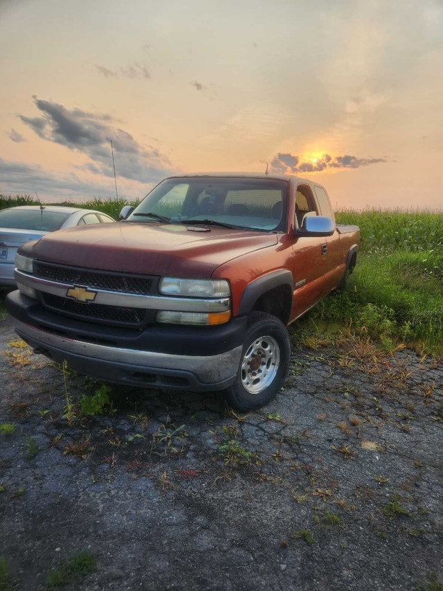 Chevrolet Silverado 2500HD — photo 2