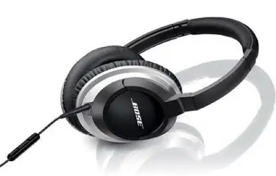 BOSE AE2W HEADPHONE OR ADAPTER $189 for the entire set with Bluetooth adapter (9/10 condition) $79-...