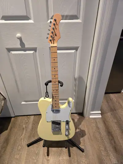 Telecaster style guitar like new, View more