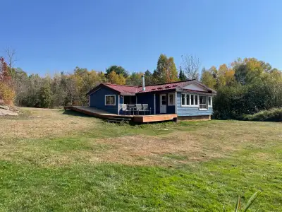 OPEN HOUSE SATURDAY NOVEMBER 29TH CALL or TEXT 416-822-5400 3 Bedroom Waterfront Cottage for Sale -...