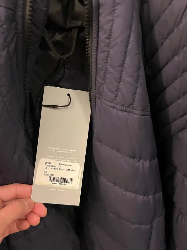 Canada Goose Jacket in Men's in City of Toronto - Image 2