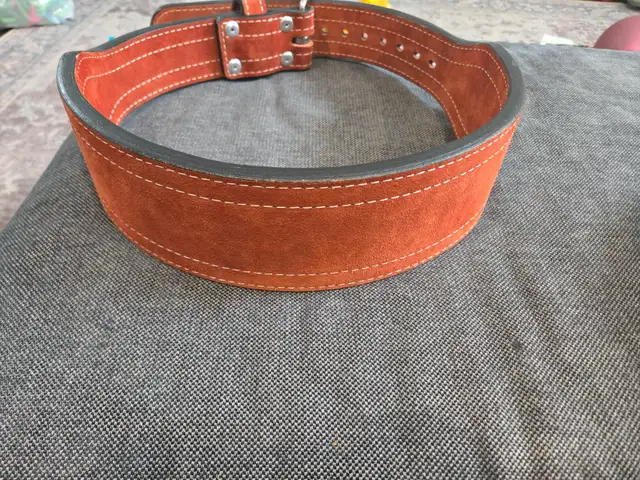 New/unused weight/bodybuilding belt in Exercise Equipment in Ottawa - Image 2