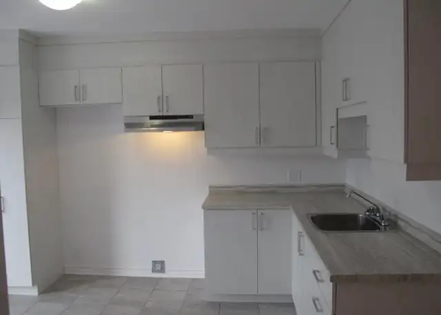 NEWLY RENOVATED 4.5 APARTMENT FOR RENT - ST LEONARD in Long Term Rentals in City of Montréal - Image 4