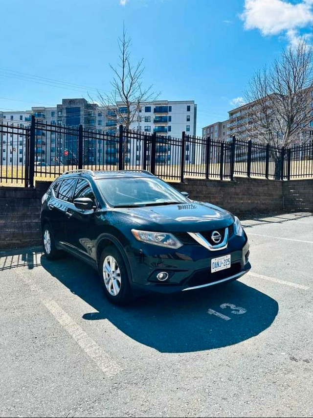 Nissan Rouge 2015 in Cars & Trucks in City of Halifax