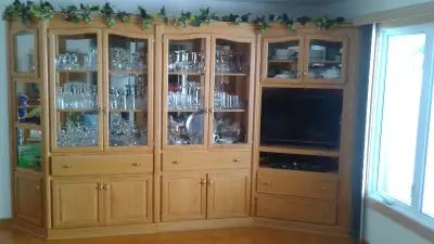 oak wall unit corner  / mural en chene en coin, View more