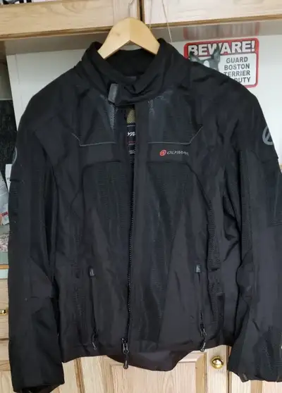 Mens L Ladies M riding jackets with armor $125 pair $75 single
