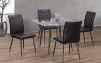 Econoplus Entrepôt Table en verre Carrée et 4 chaises