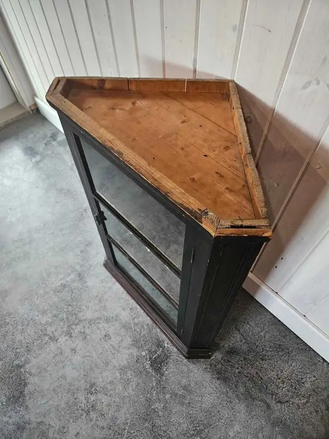 Mennonite Corner Wall Cabinet - Delivery Available in Hutches & Display Cabinets in Winnipeg - Image 4