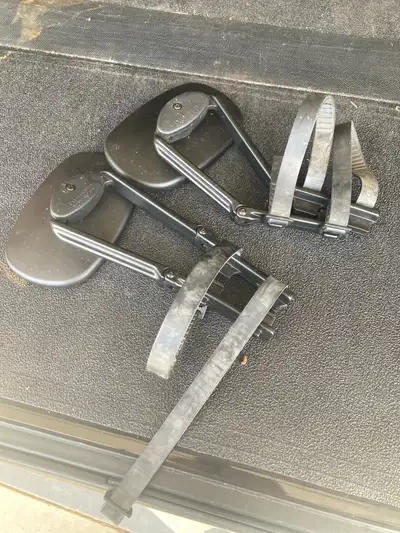 Adjustable towing mirrors