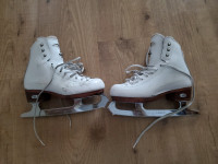 Riedell figure skates size 2, Ultima legacy blades