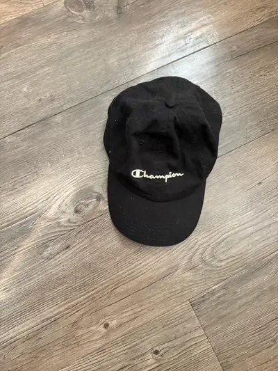 B20 / NEW - Champion Hat, View more