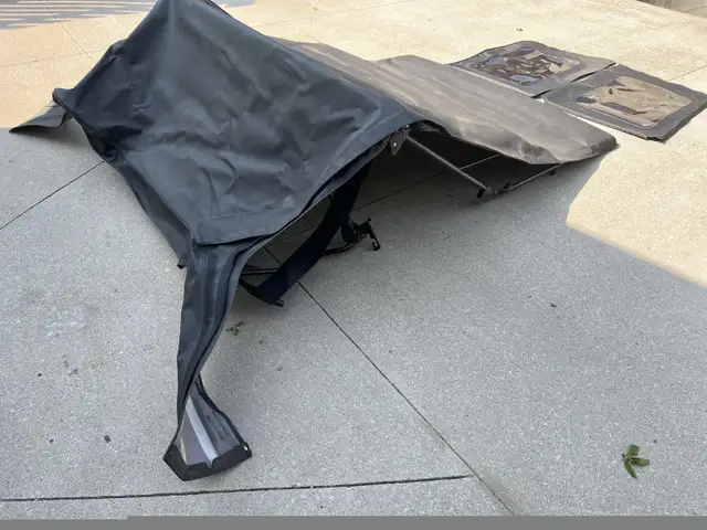 75th Edition Jeep Wrangler Soft Top PRICED TO SELL in Other Parts & Accessories in London - Image 3