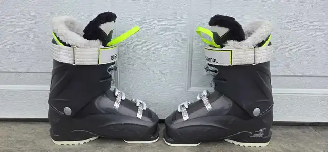Rossignol Ski Boots in Ski in Cranbrook - Image 3