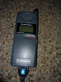classic, collectable motorola flip phone microtac 650