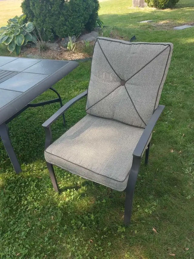 meubles de jardin in Other in Saint-Jean-sur-Richelieu - Image 4