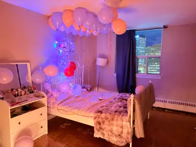 Furnished Room for Rent 90 Cordova Avenue, Etobicoke Available: September 1 – October 30 A clean, br...